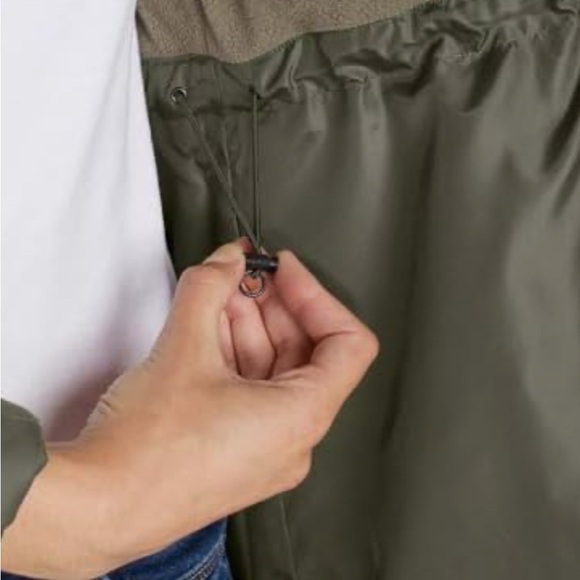 Eddie Bauer Women’s Lodge Down Duffle Coat - Picture 5 of 7